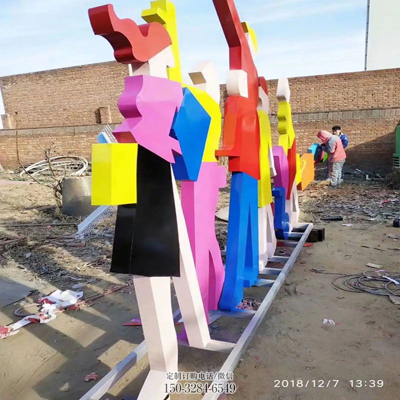 景區(qū)購物人雕塑觀賞型，公園小品，別墅不銹鋼購物人雕塑生產(chǎn)商