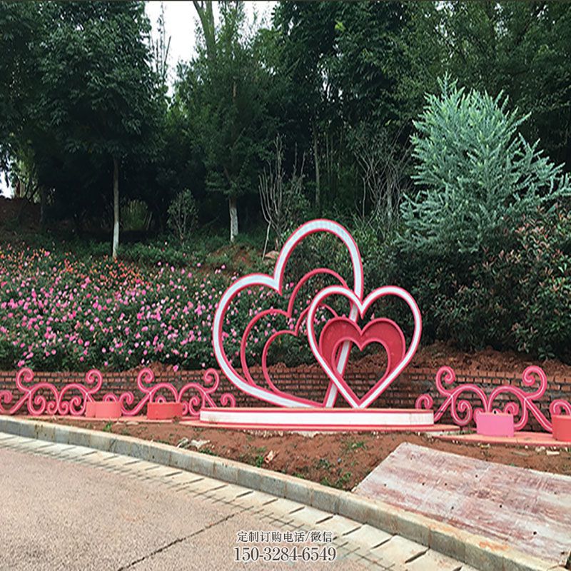 地產(chǎn)love雕塑提供，露天雕塑，生產(chǎn)燈光love雕塑