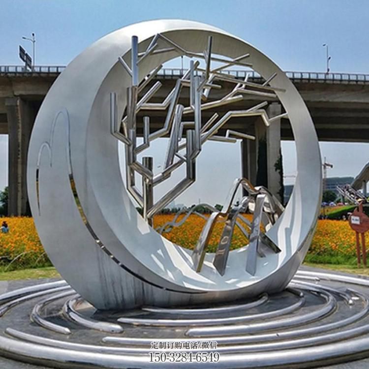 大型圓環(huán)雕塑公司，花園小品，不銹鋼圓環(huán)雕塑提供