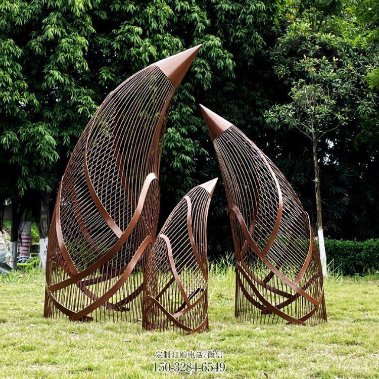 鏤空竹筍雕塑制作，景區(qū)案例，鏤空不銹鋼竹筍雕塑定做