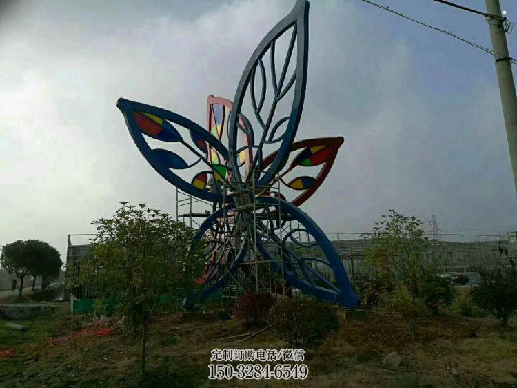 燈光樹葉雕塑優(yōu)選，景區(qū)案例，抽象燈光樹葉雕塑選用